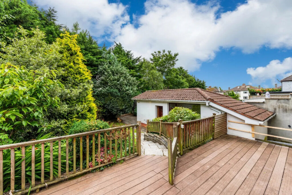 Does the renovation of this home and building to the side make financial sense? 12 DRC230171 06