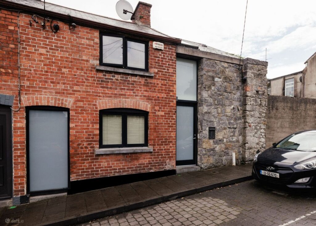 Contemporary home