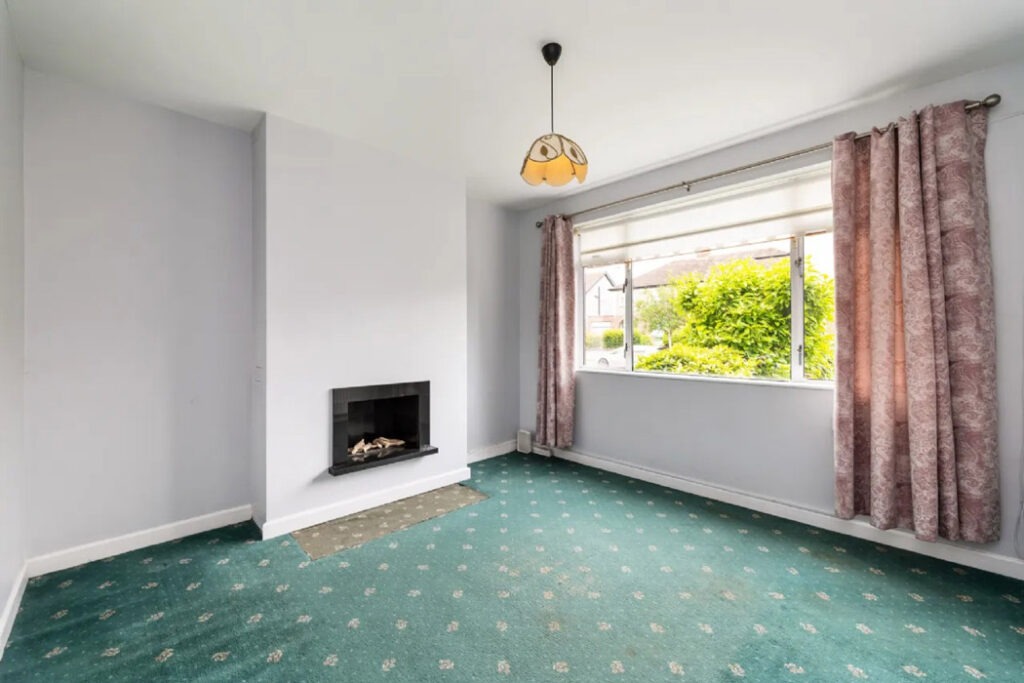 Does the renovation of this home and building to the side make financial sense? 3 front room 1