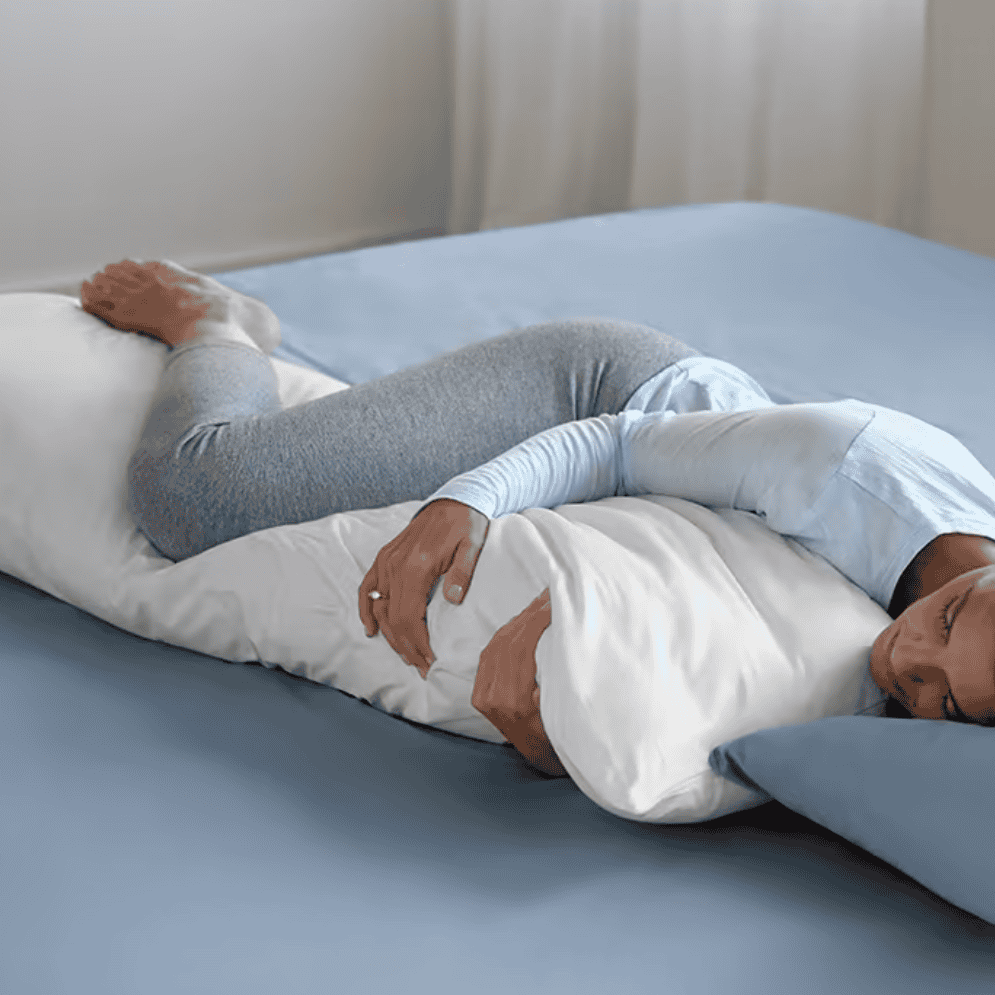 The secret to minimal-effort bed-making, according to Jeff Goldblum 3 knee relief