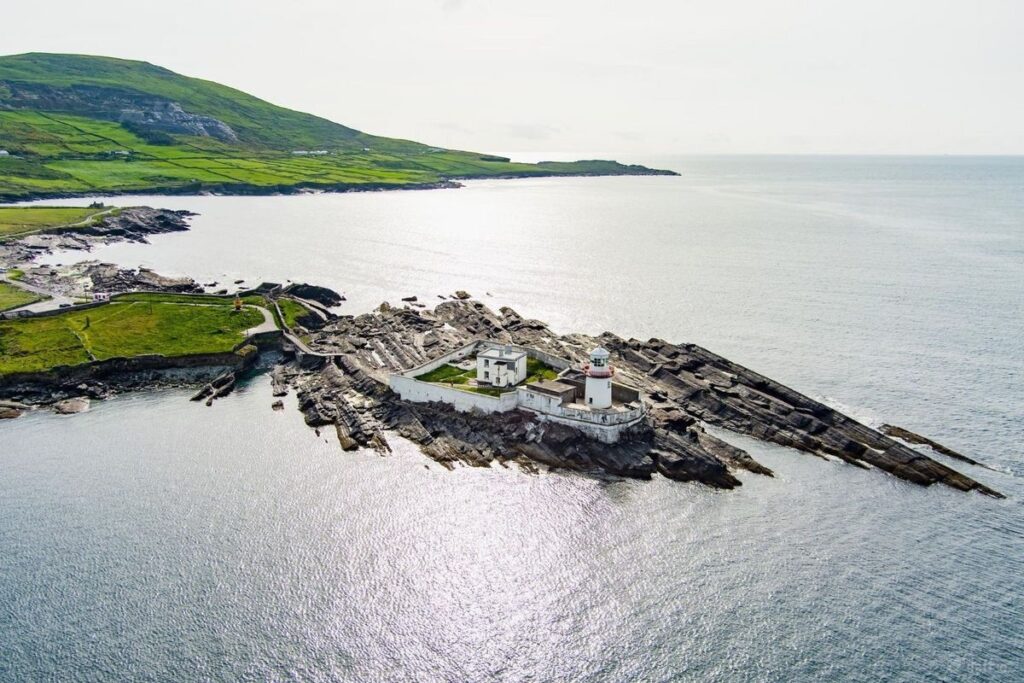 Charlie Chaplin’s daughter's tiny Kerry bolthole comes with a big backstory 5 lighthouse 2