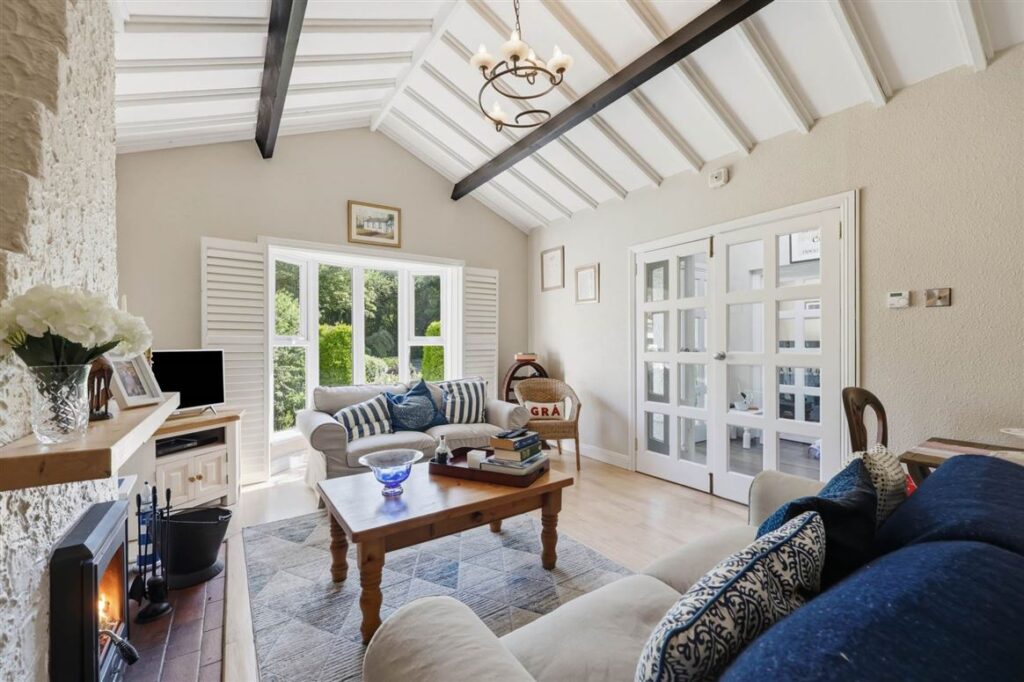 Shiver me timbers! A four-bedroom detached house in a pirate’s cove for €645k 7 living area 1