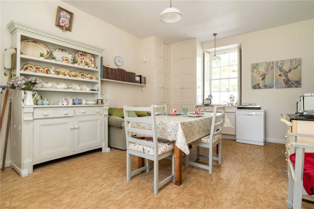 mayo kitchen