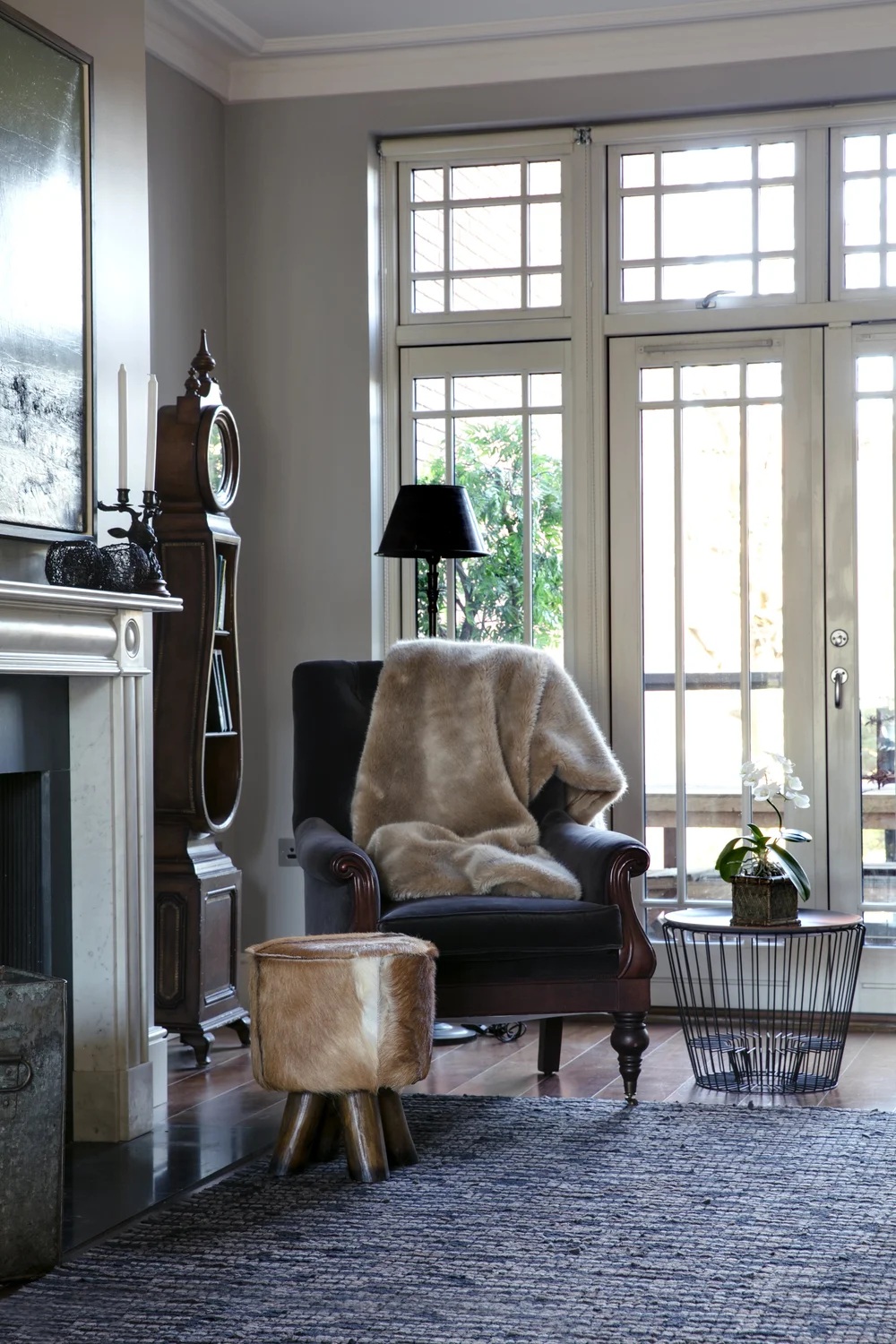 townhouse in donnybrook antique clock