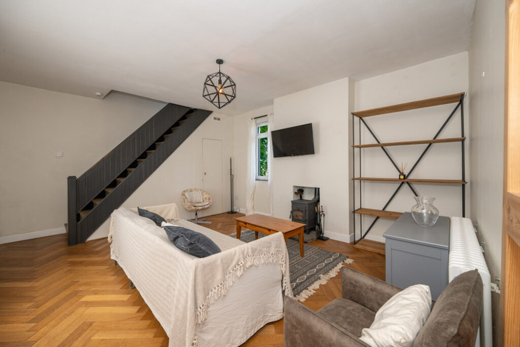 109 Railway Cottage