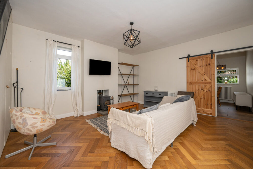 110 Railway Cottage