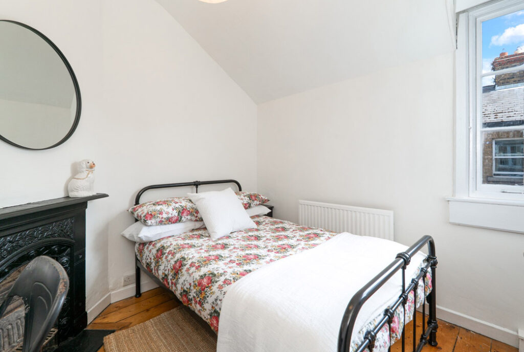 Charming and centrally located two-bed in Dun Laoghaire, €525k 6 15