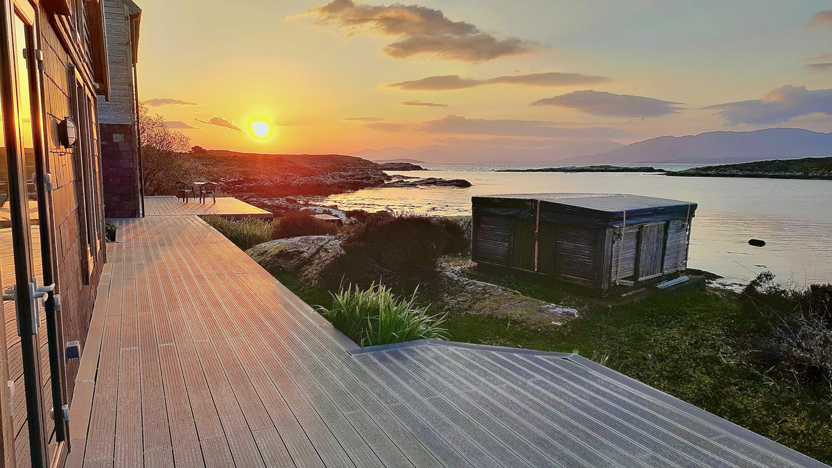 Shoreside shelter with spellbinding sea views and access to nature 4 20230419 065820