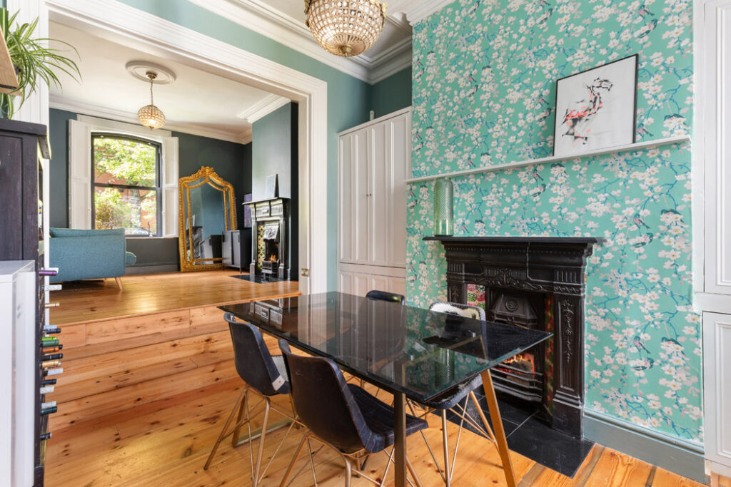 Fairview two-bed with attic offering park life on the doorstep, €595k 3 89569 R 1 22 Cadogan 1959