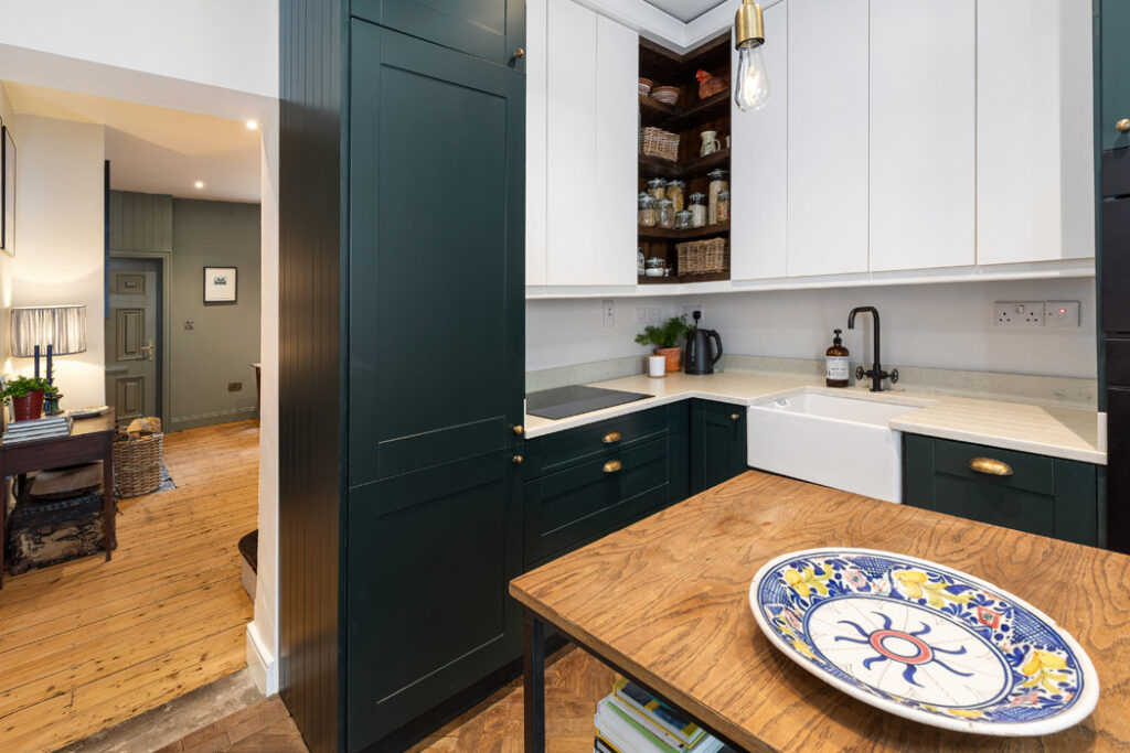 D7 artisan cottage with grannycore styling seeks €425k 4 91170 R 1 IMG 0096