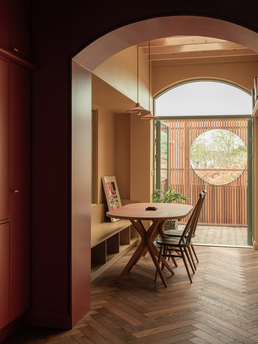 Colour-drenching in traffic light tones reimagines a smart D7 house 6 DSF6955