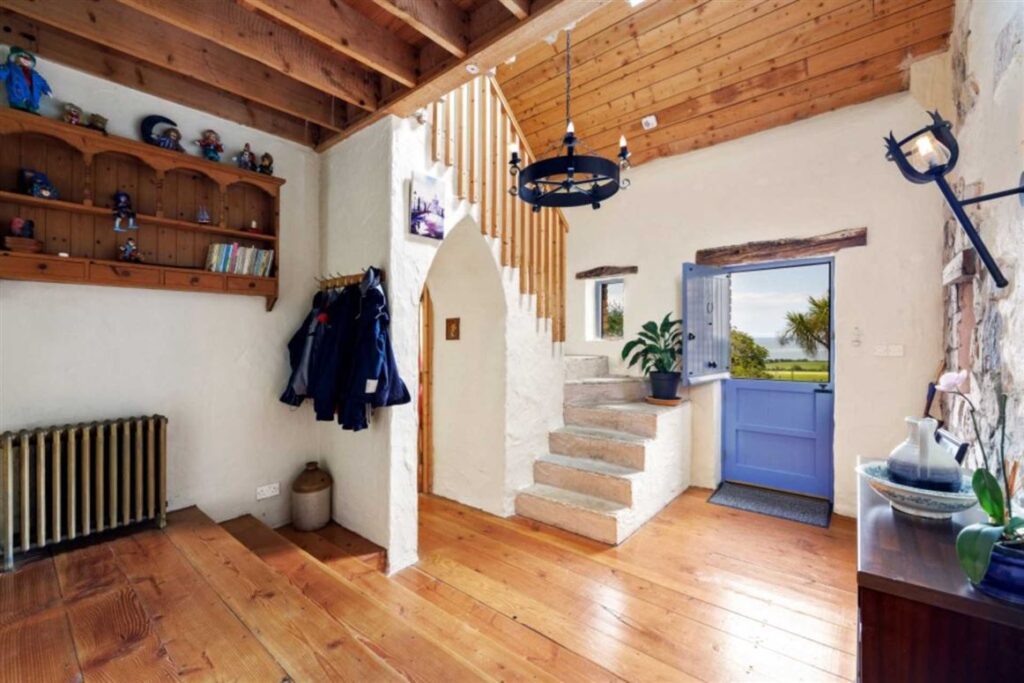 hall 1