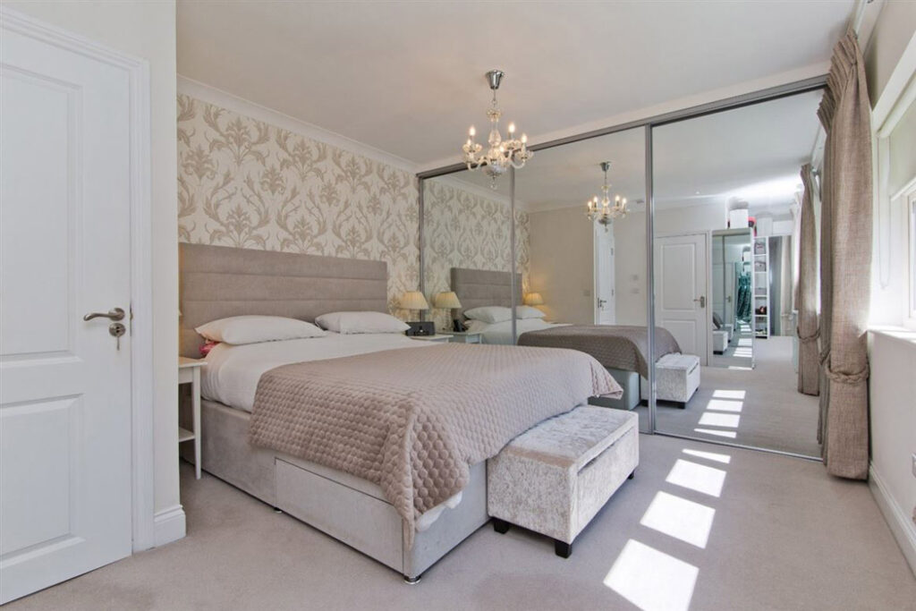 D14 three-bed semi with gorgeous, south-facing garden near the Dodder 7 primary bed 1