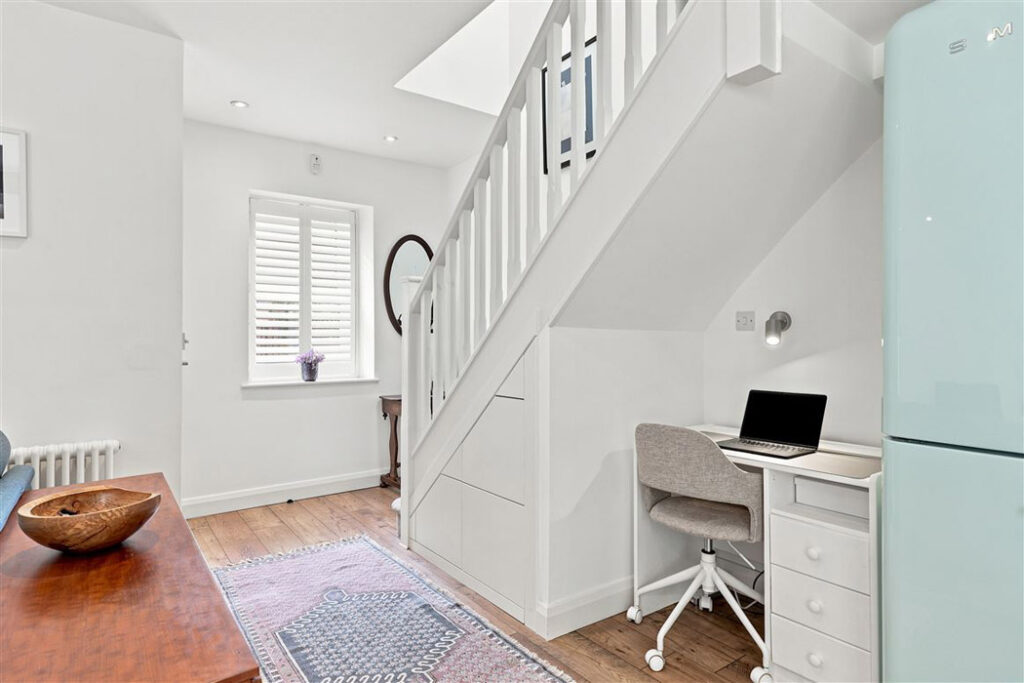 Tastefully designed Portobello two-bed townhouse, 635k 6 under stairs