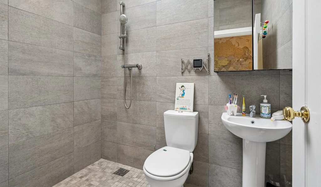 Extended stone cottage a stroll from Herbert Park for €695k 6 11 Herbert cottages 7