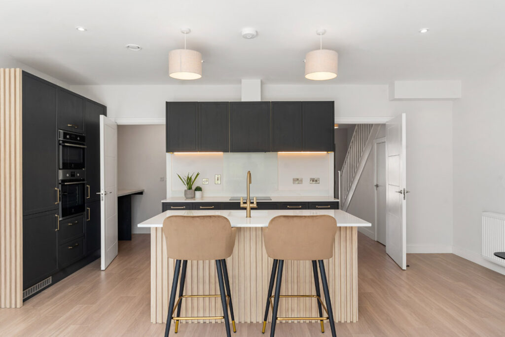 4 Bed Kitchen Island