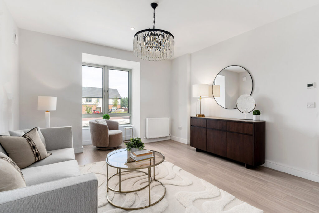4 Bed Living Room