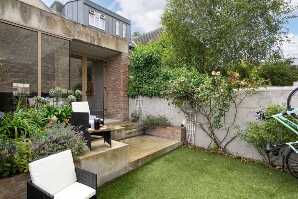 49 web or mls Image 5