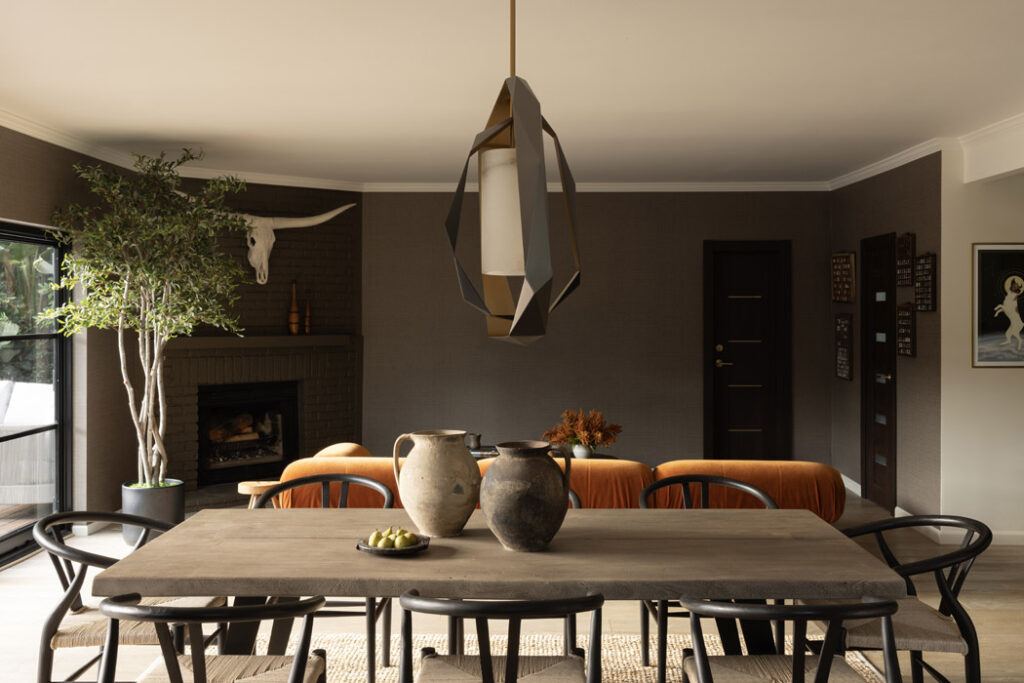 DINING FAMILY ROOM