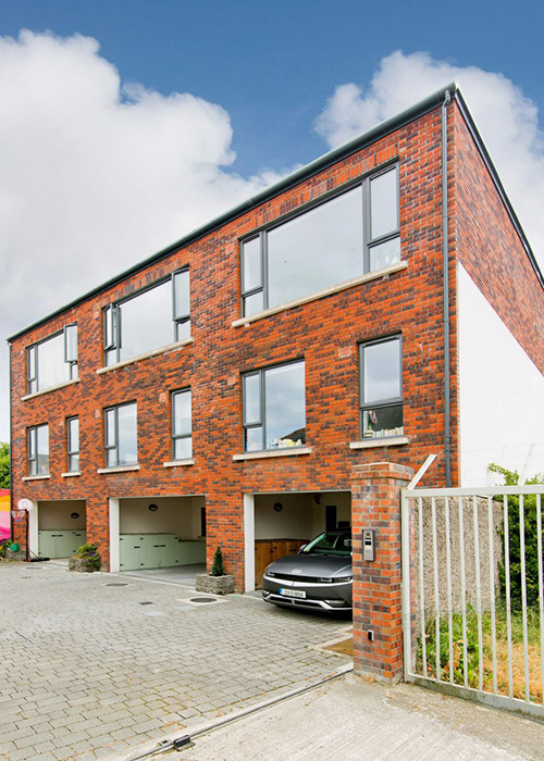 FACADE RIALTO HOUSE