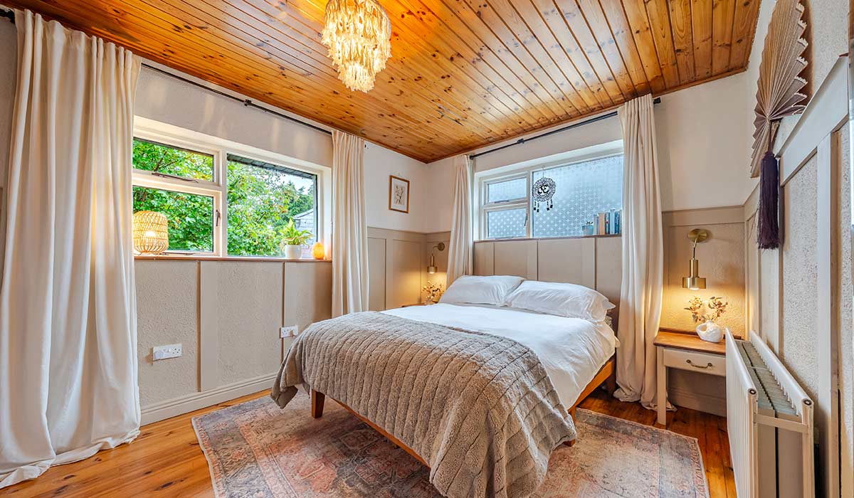 Main bedroom Gillies Hut