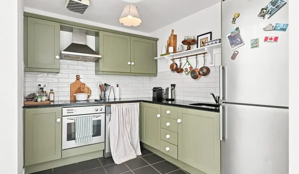 Stoneybatter apt 4 Kitchen