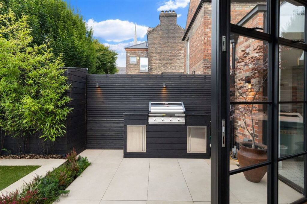 barbecue area