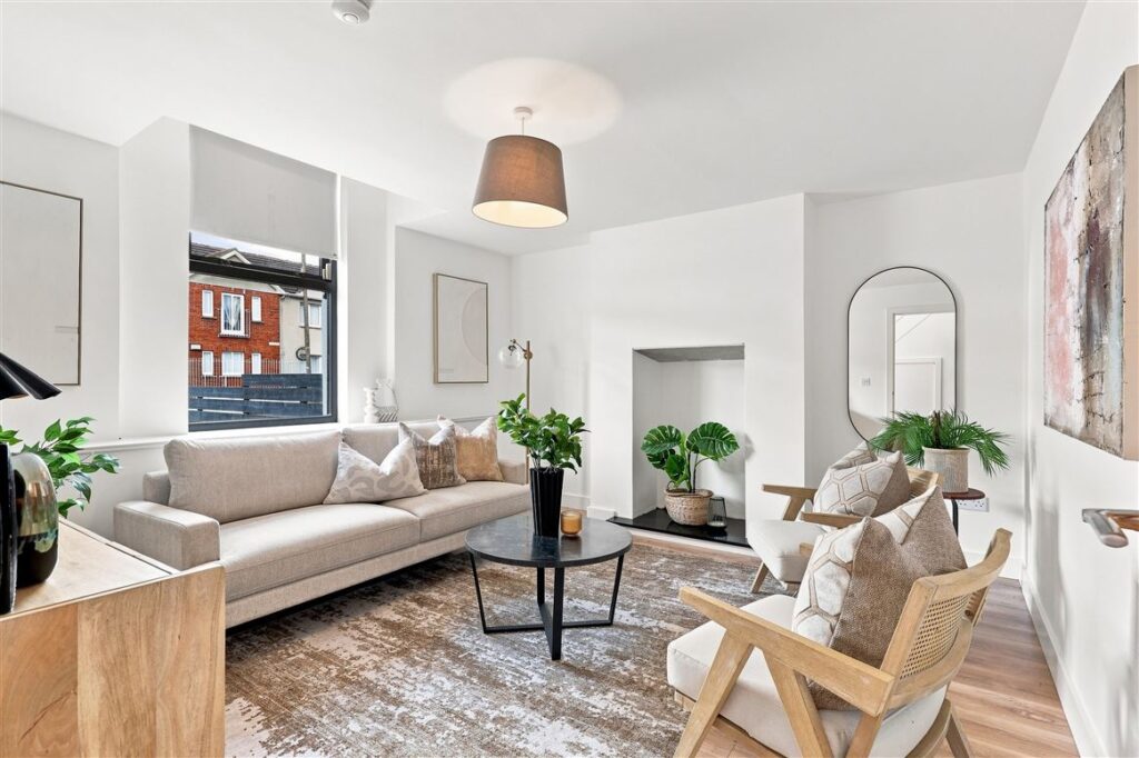 Is €800k for a three-bed East Wall's most ambitious asking price yet? 3 front room