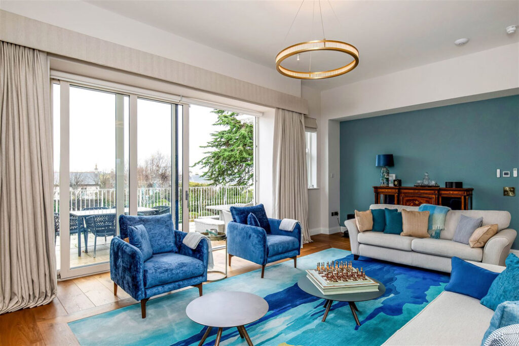 living room to balcony