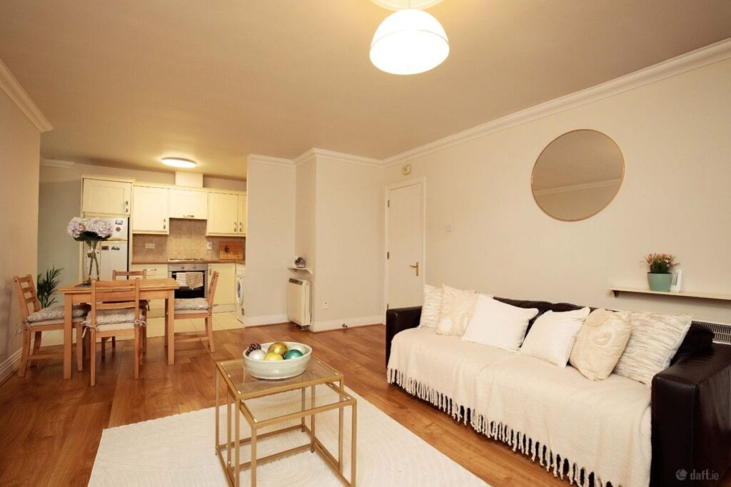 14 hampton square use