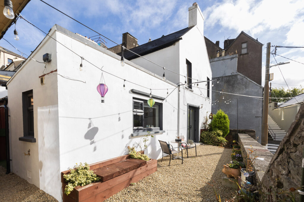 Colourful Cobh: A place to strengthen your glutes and put down roots, €320k 13 32