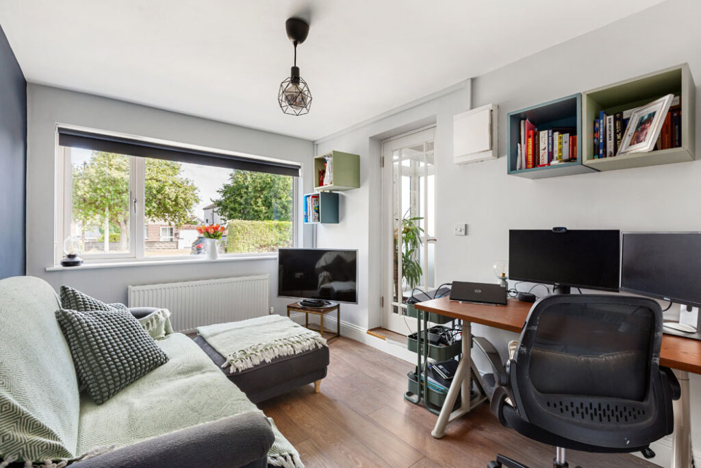 3-bed semi, mountain views and south-facing back garden in D14 8 91010 R 1 0 kp9a5188