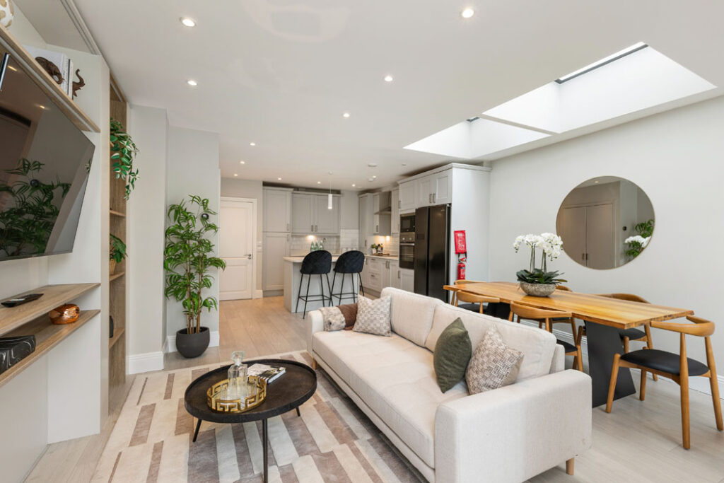 Five-bed Glasnevin house has a south-facing garden and the Gravediggers as your local 4 97331 R 1 0 53a marguerite road 9444 1