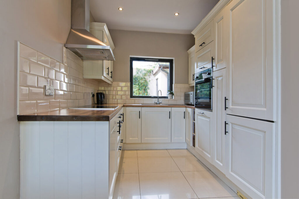 Smartly designed two-bed Dun Laoghaire mews with private & communal garden, €695k 4 97337 R 1 2 The Mews 004