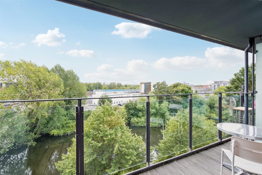 What can €395k buy you in Dublin, Lucan and Bray? 5 Islandbridge exterior