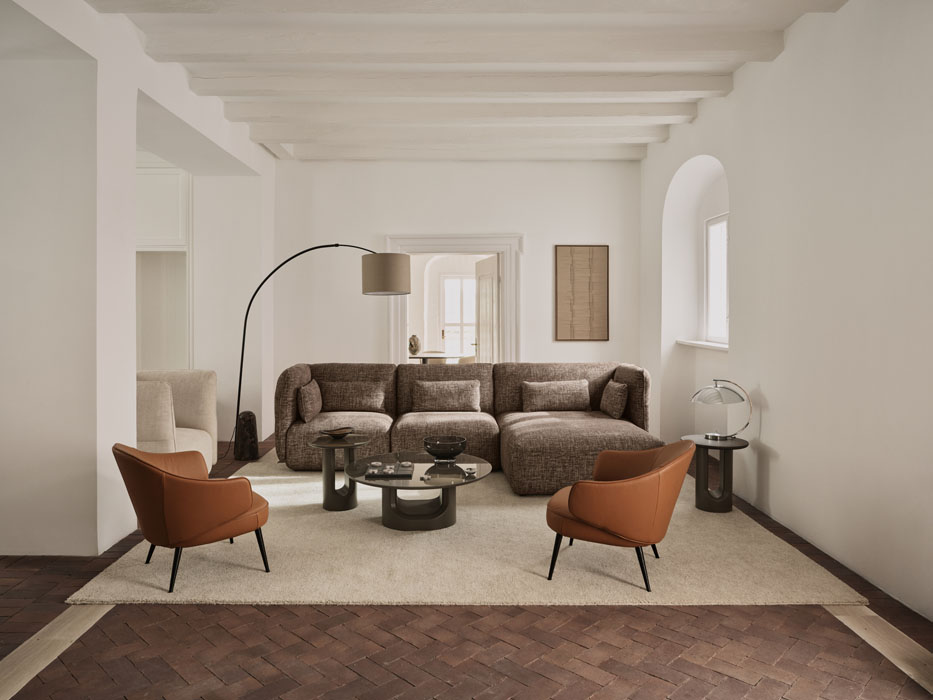 Paraggi Sofa from E3920 AW26 Set 15 085