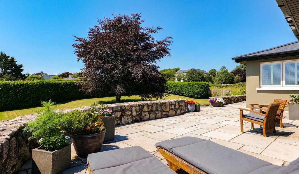 pine hurst patio 2 and garden