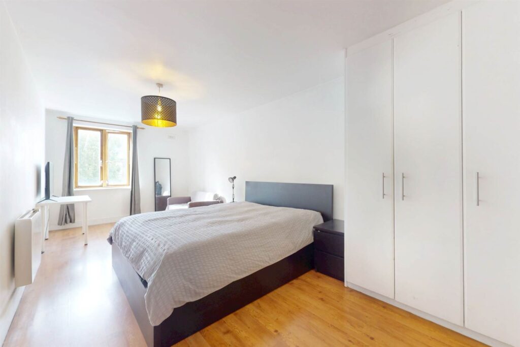 What can €395k buy you in Dublin, Lucan and Bray? 22 st james street primary bedroom
