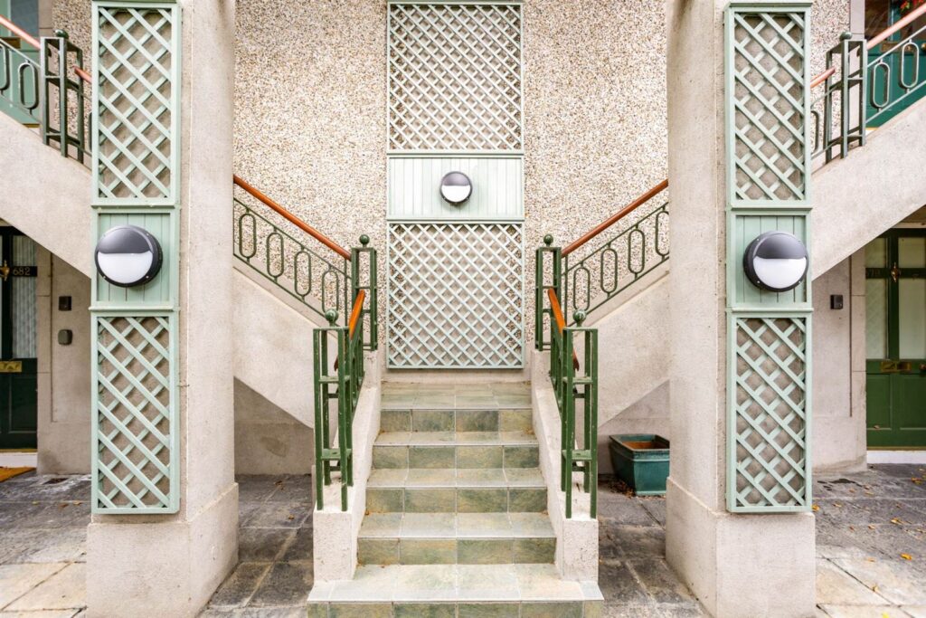 steps