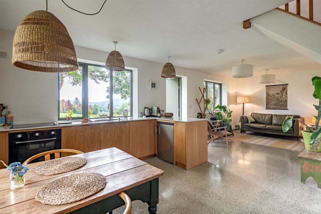 Rural idyll only 4.5 kilometres from thriving Kerry market town 13 studio open plan living