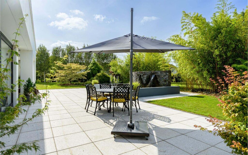 terrace and water feature